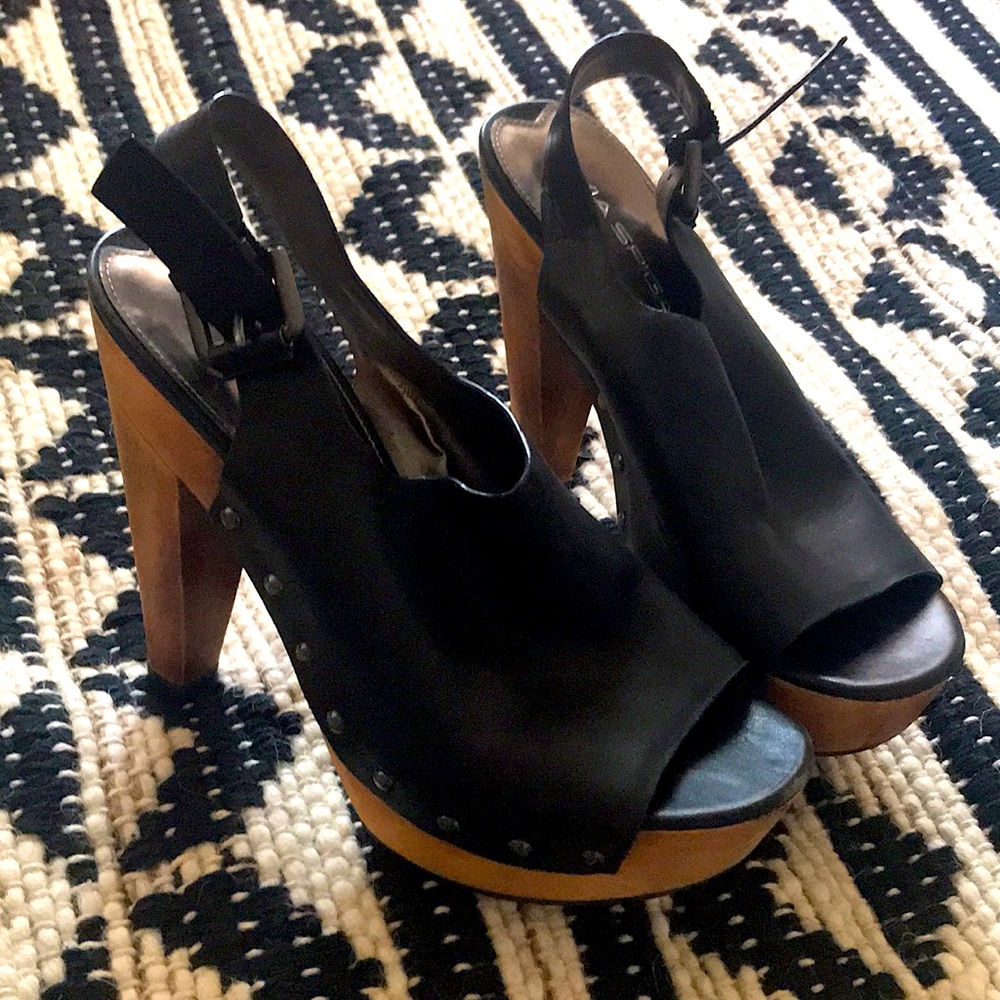 Via Spiga leather clog platform high heels